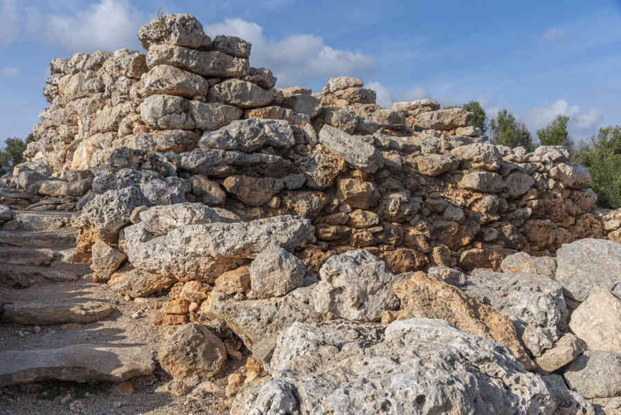 Mallorca - Llucmajor 41 - poblado prehistórico de Capocorb Vell.jpg